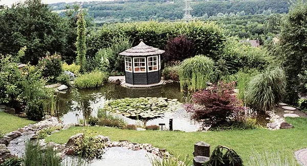 Gartenpavillon am Teich, Archivaufnahme